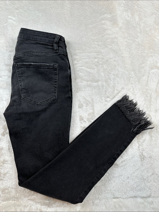 Free People Denim - Free People Size 24 Washed Black Skinny Jeans Frayed Ankles | Everyday | Casual